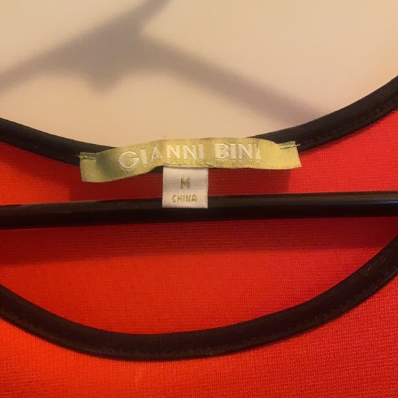 Super cute Gianni Bini mid length dress, size medium - Picture 2 of 3